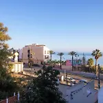 Sea View Near The Apartment