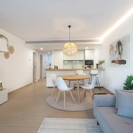 Sea View Near The * פואנגירולה