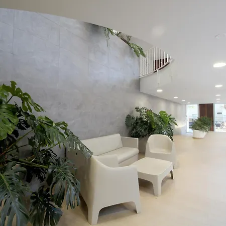 Sea View Near The דירה